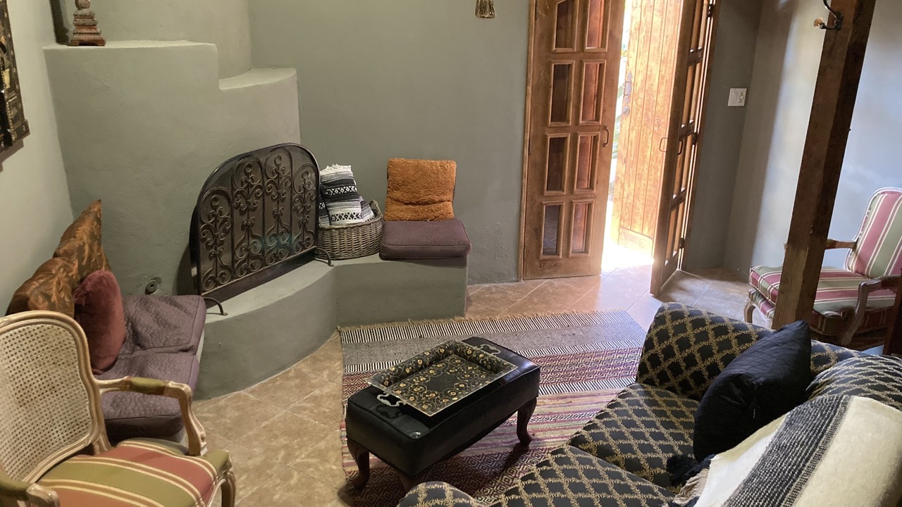 Photo of Livingroom in La Fonda