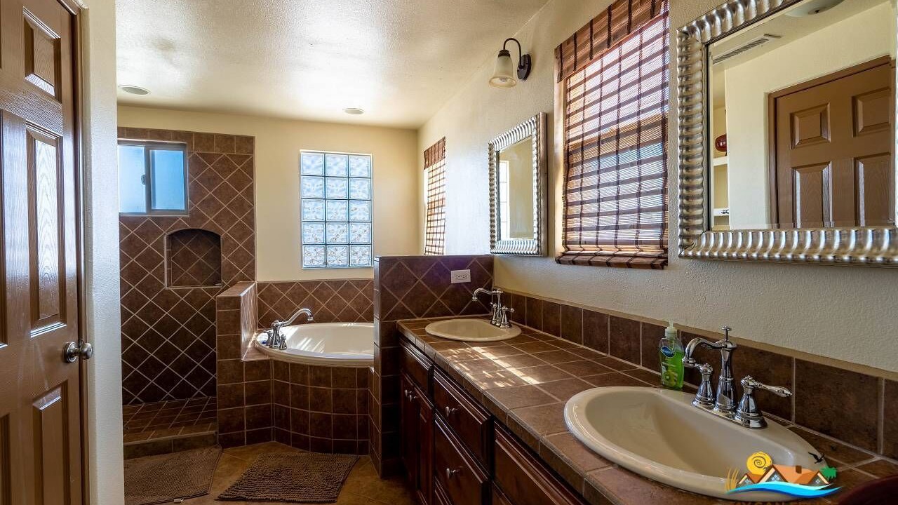 Photo of Bathroom in El Dorado Ranch