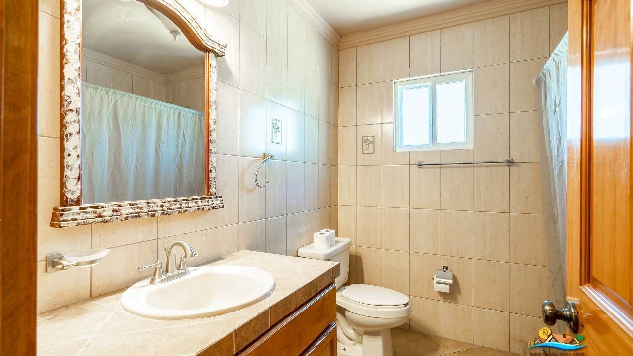 Photo of Bathroom in Villas de Las Palmas