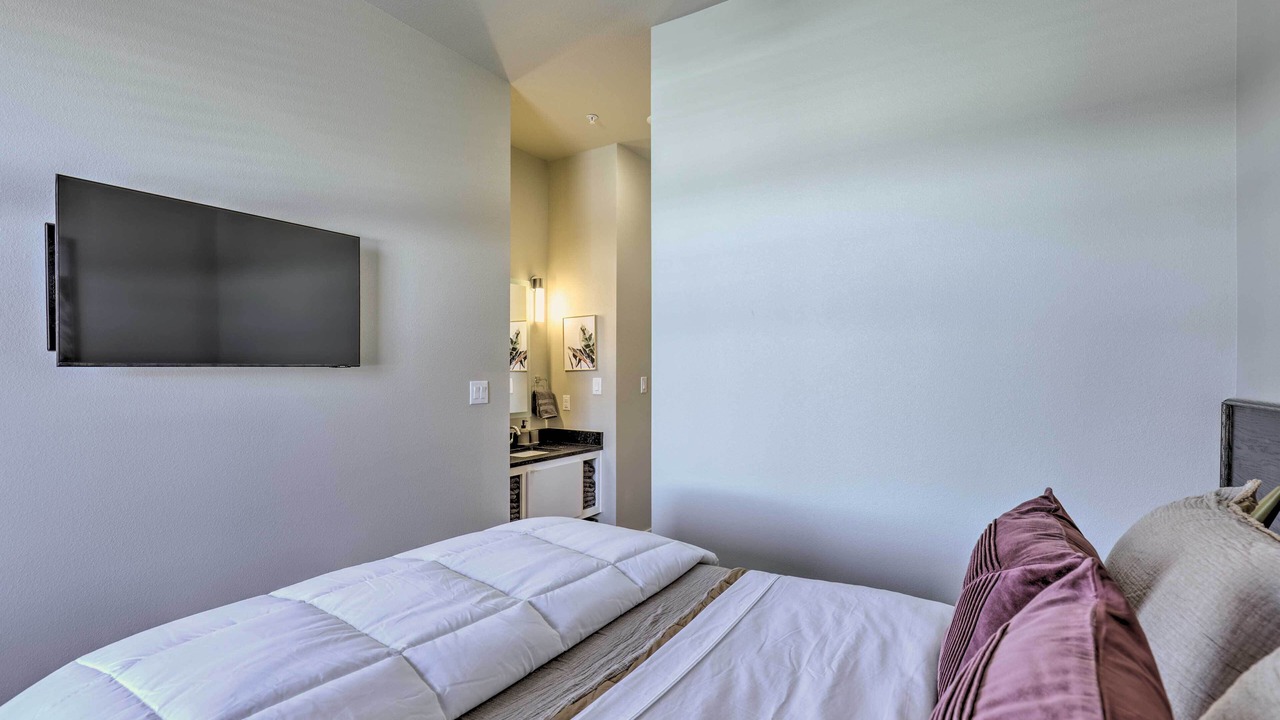 Photo of Bedroom in Downtown
