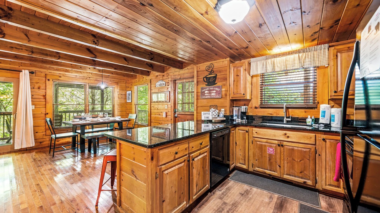 Photo of Kitchen in Gatlinburg - Pigeon Forge