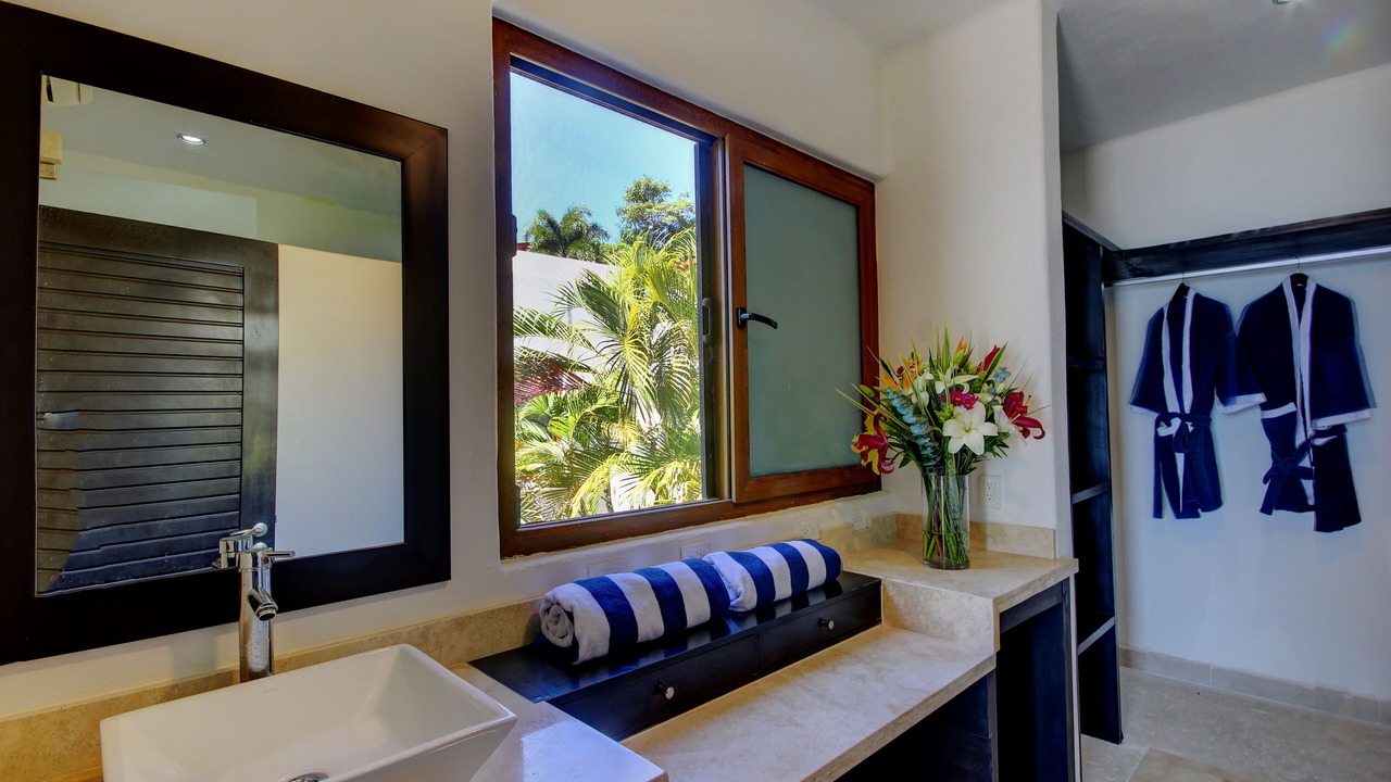 Photo of Bathroom in La Cruz de Huanacaxtle