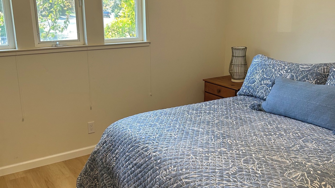 Photo of Bedroom in Covell Park