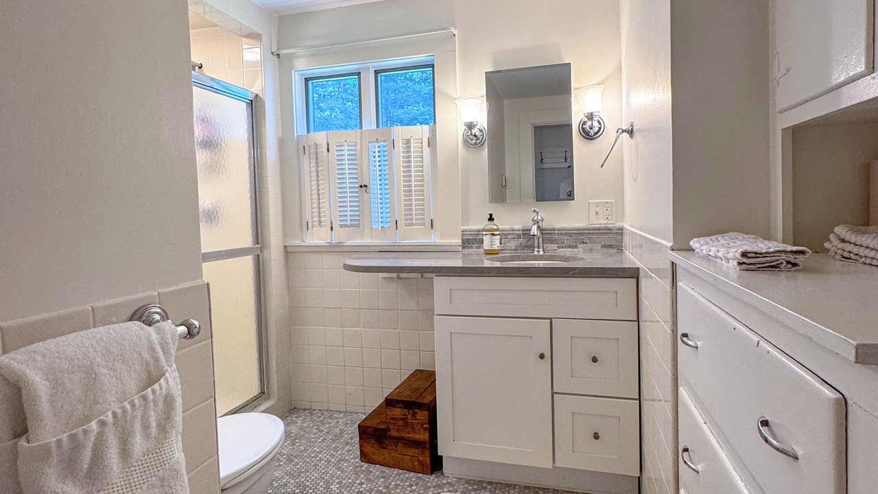 Photo of Bathroom in Prides Crossing