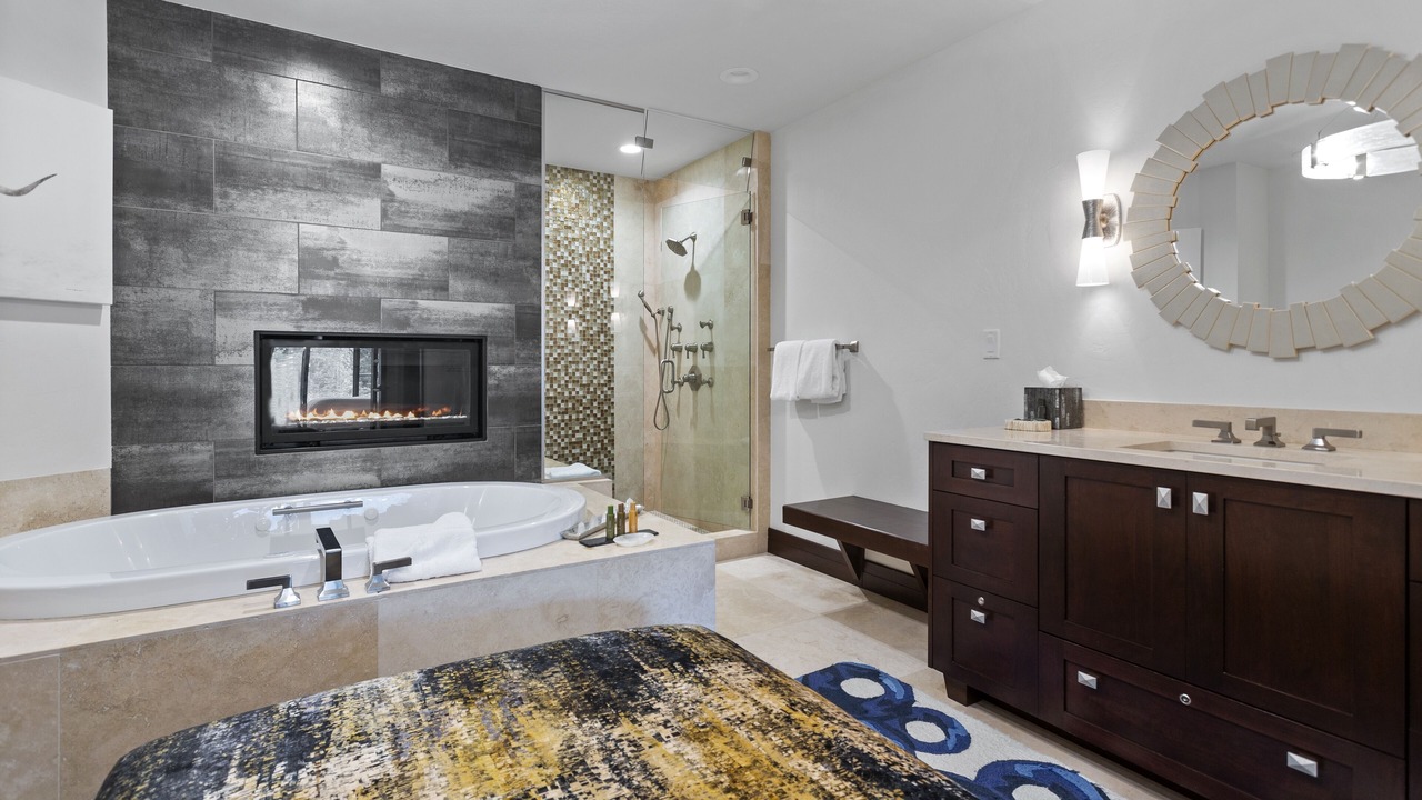 Photo of Livingroom in Empire Pass