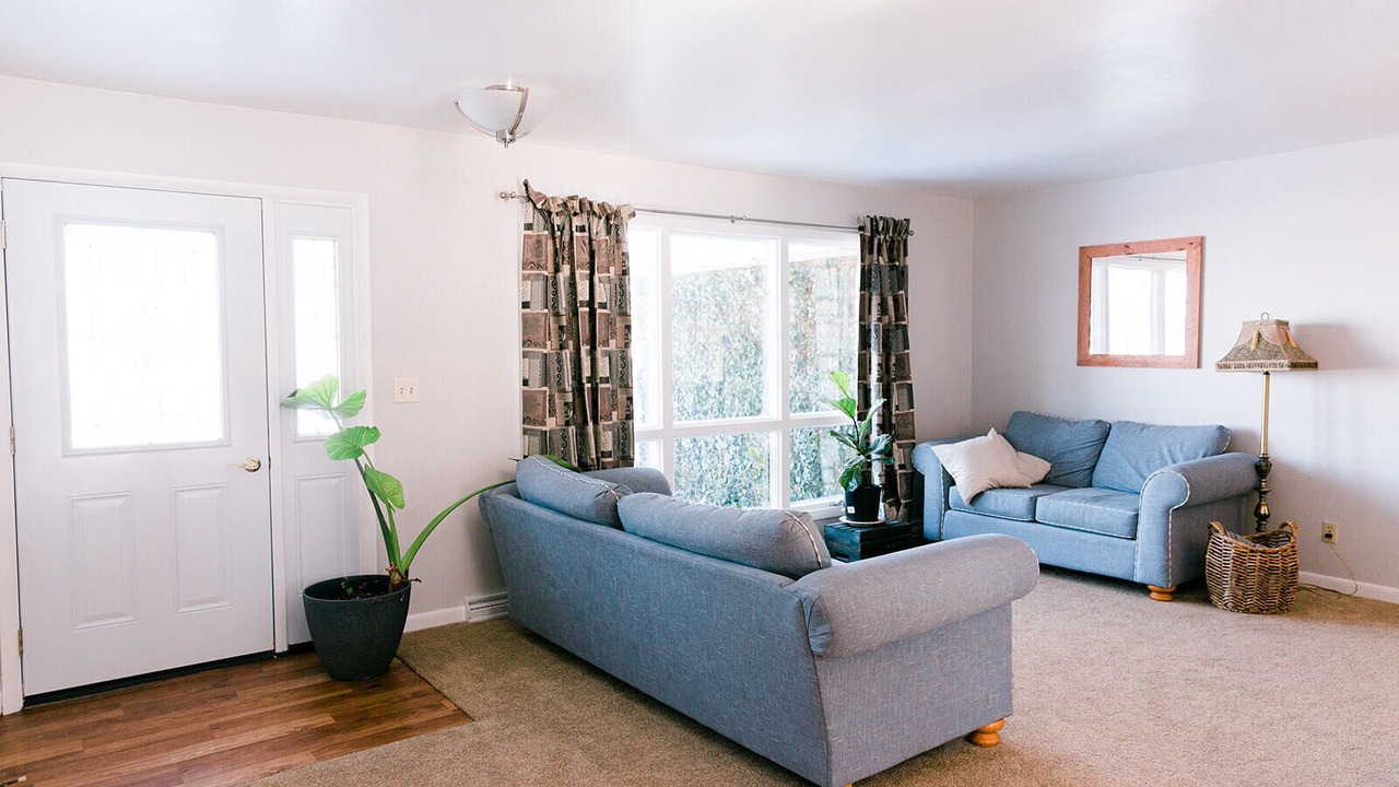 Photo of Livingroom in Nappanee