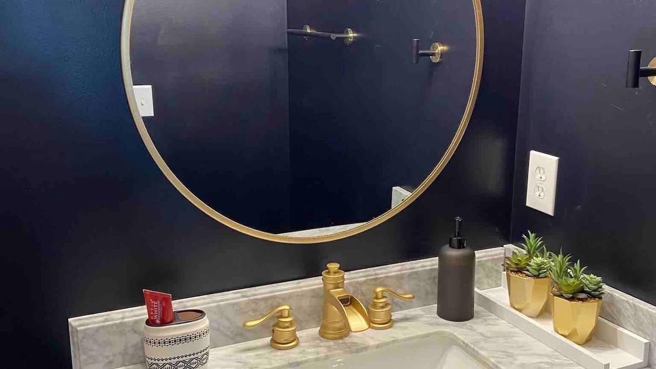 Photo of Bathroom in Central Business District