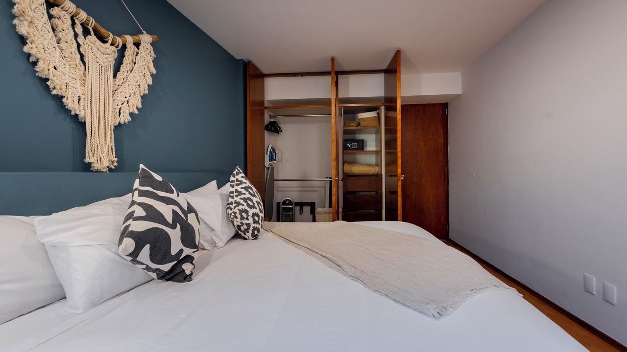 Photo of Bedroom in Anahuac