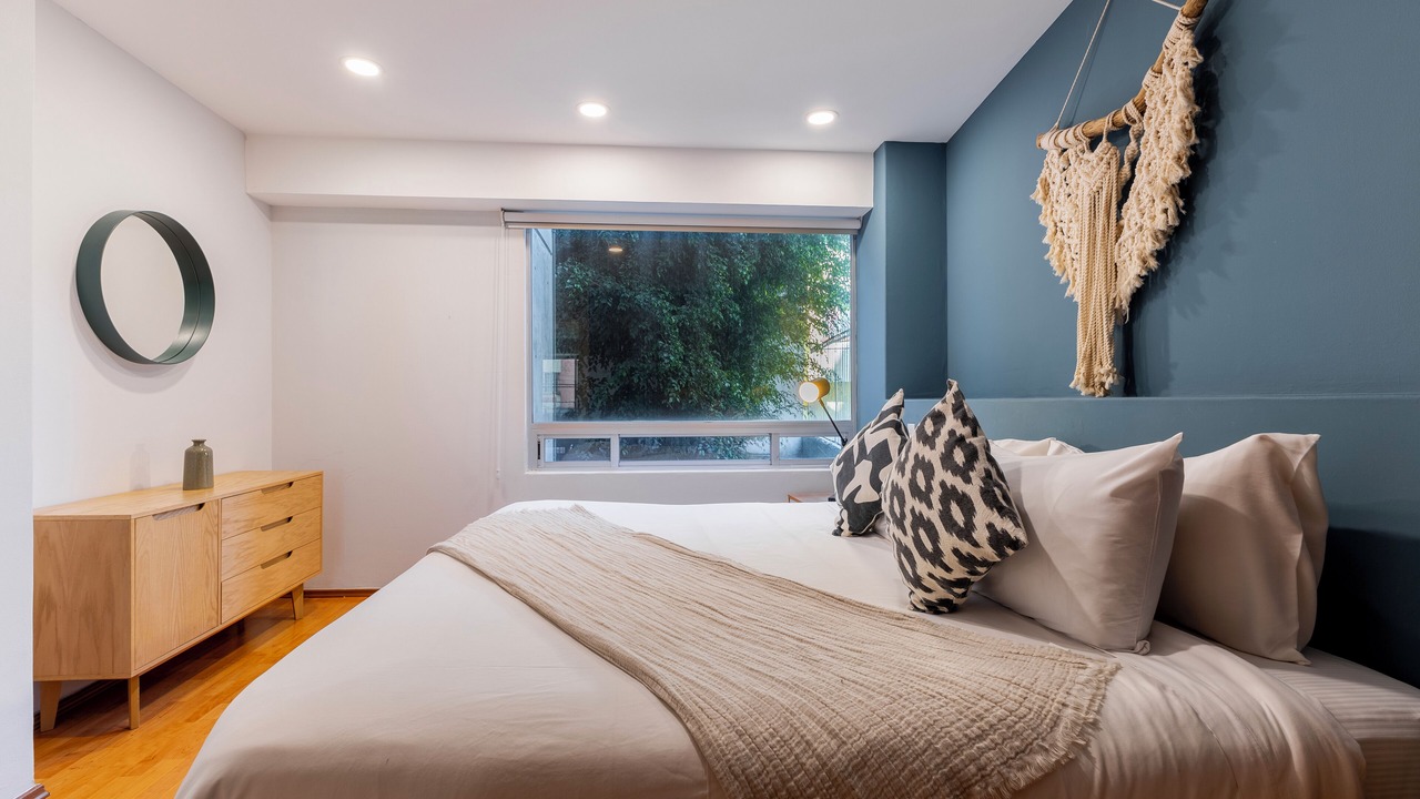 Photo of Bedroom in Anahuac