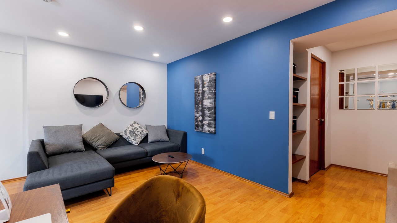Photo of Livingroom in Anahuac