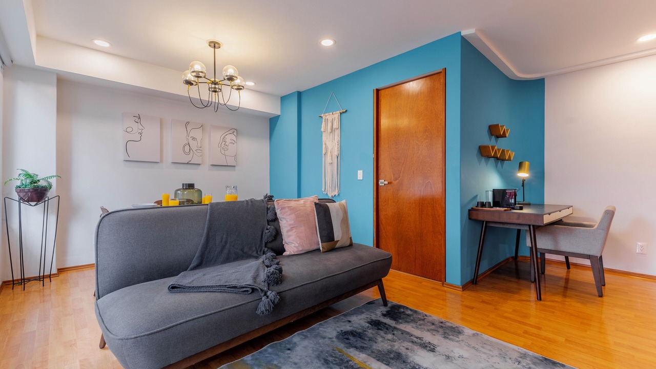 Photo of Livingroom in Anahuac