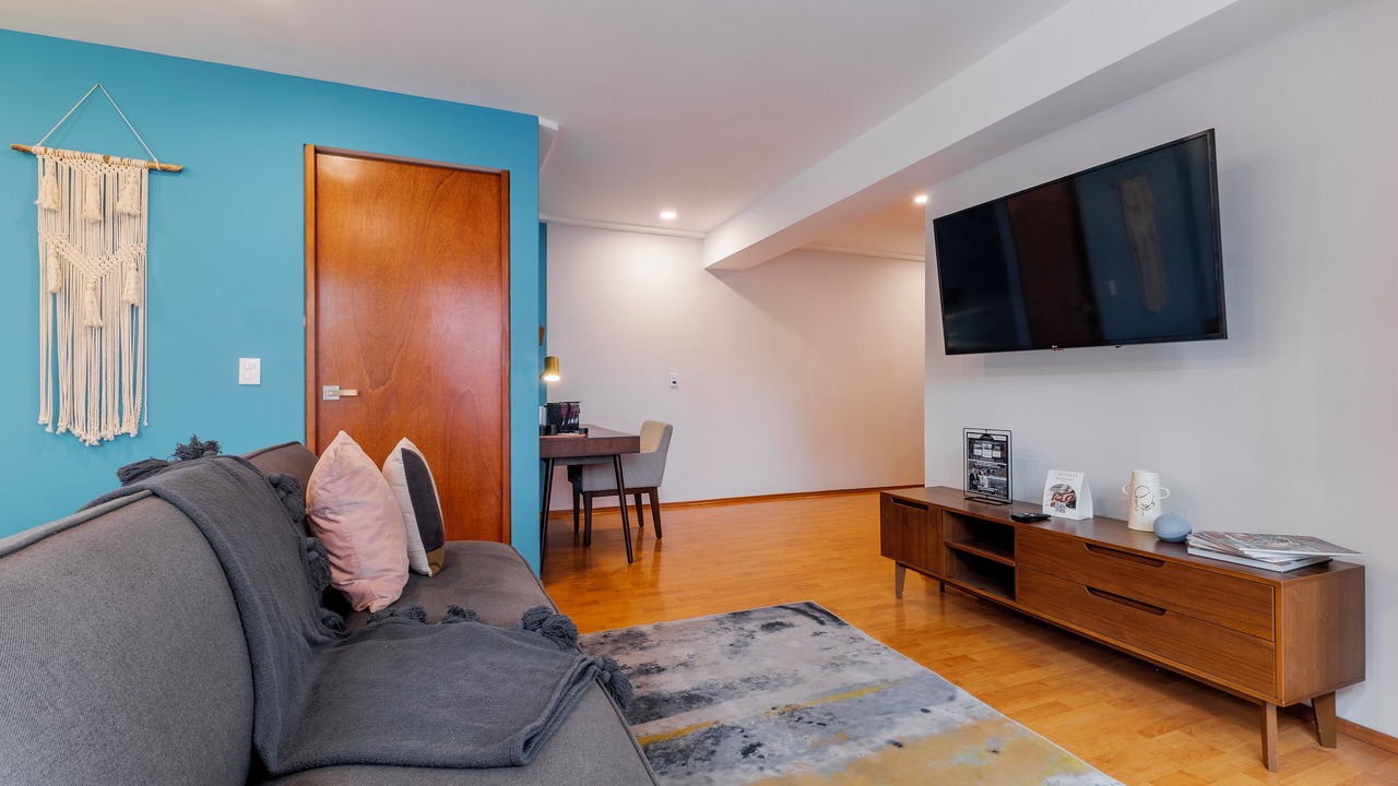 Photo of Livingroom in Anahuac