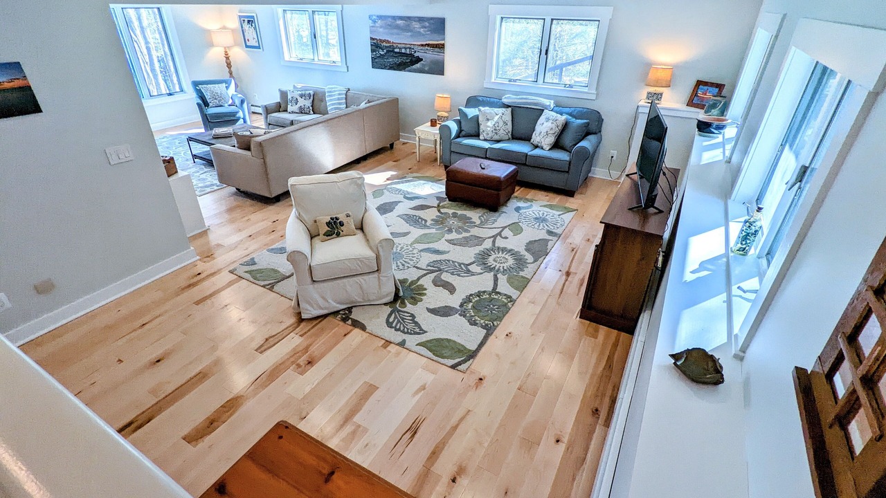 Photo of Livingroom in Round Pond
