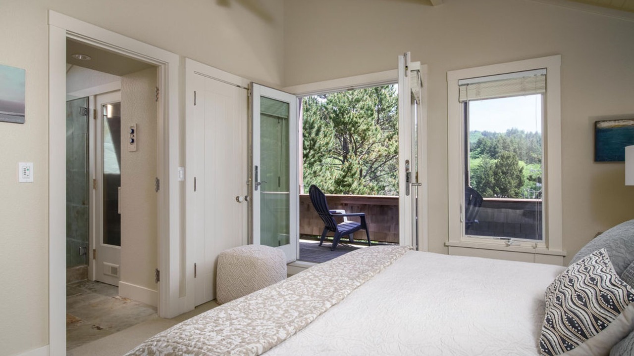 Photo of Patio Balcony in Cannon Beach