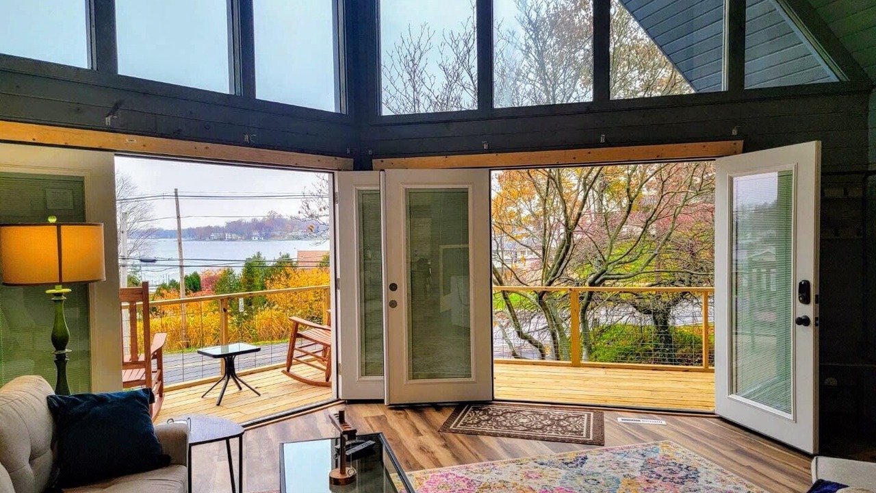 Photo of Livingroom in Paw Paw Lake