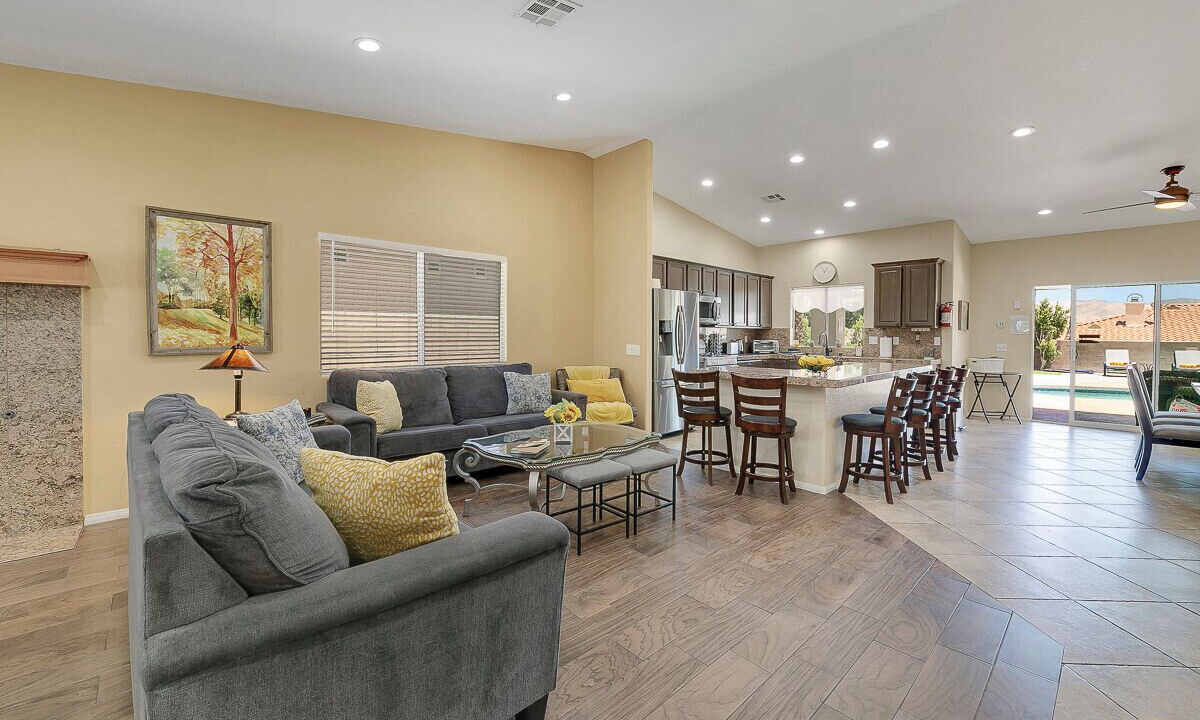 Photo of Livingroom in Desert Hot Springs