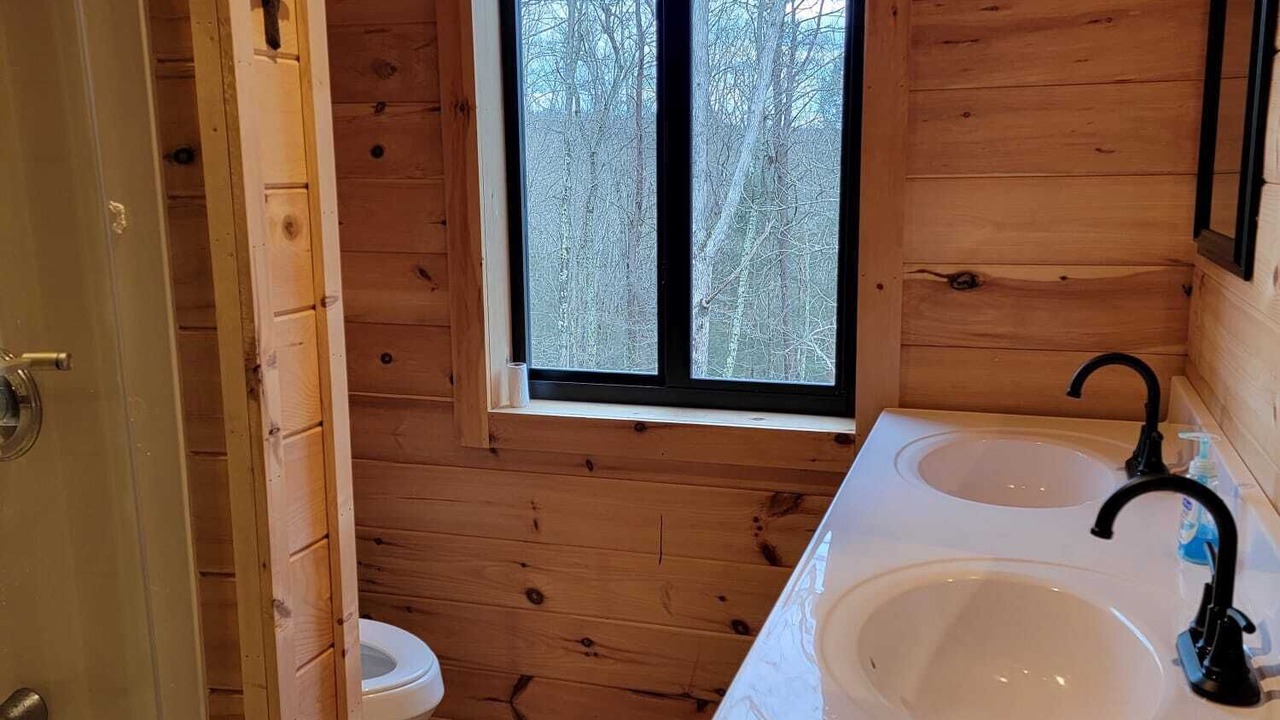 Photo of Bathroom in Wilder