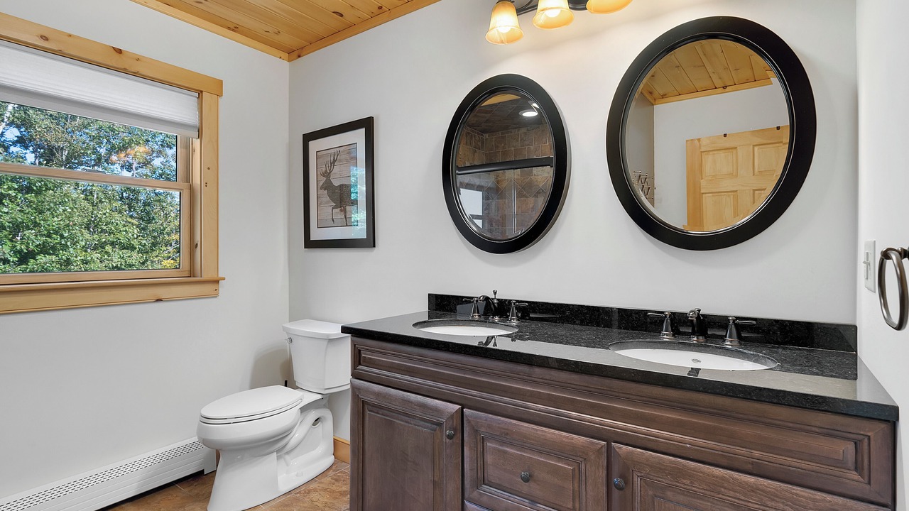 Photo of Bathroom in Hanover