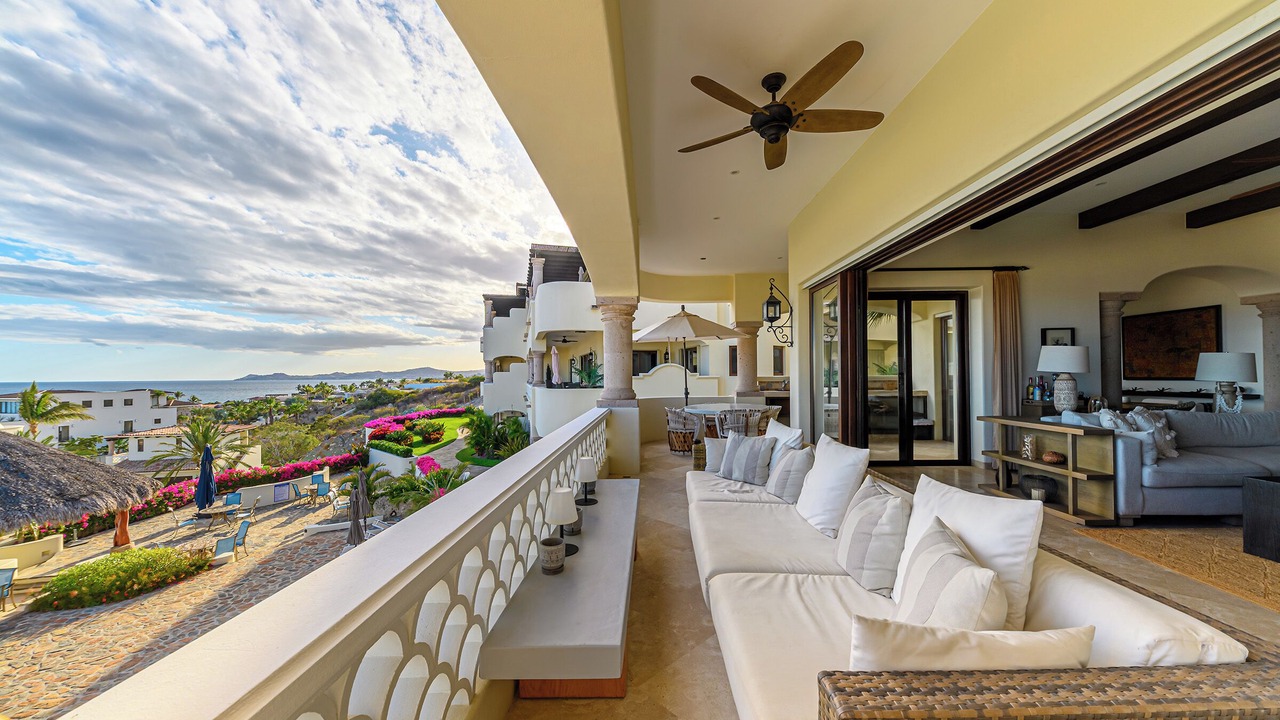 Photo of Patio Balcony in Buzzards