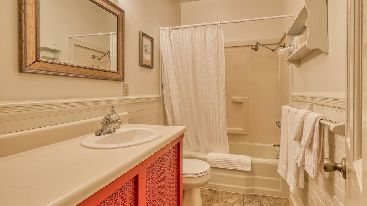 Photo of Bathroom in Stonington