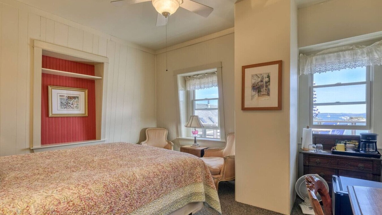 Photo of Bedroom in Stonington