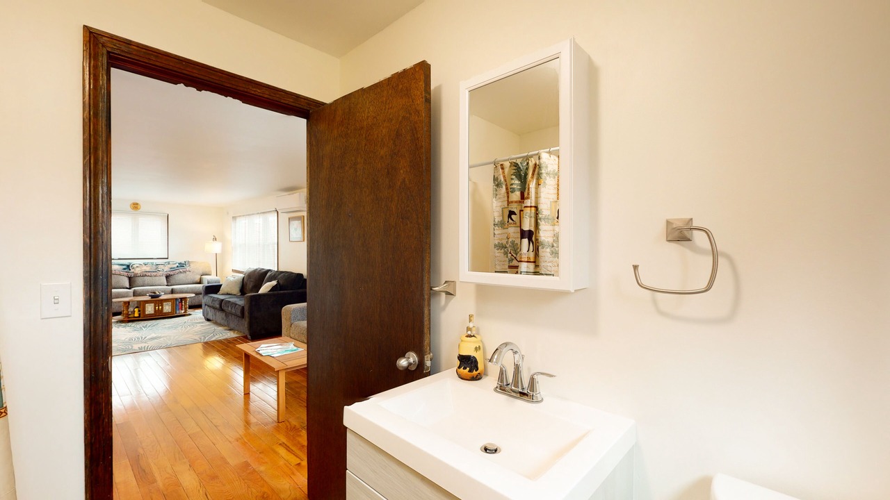 Photo of Bathroom in Weeks Mills