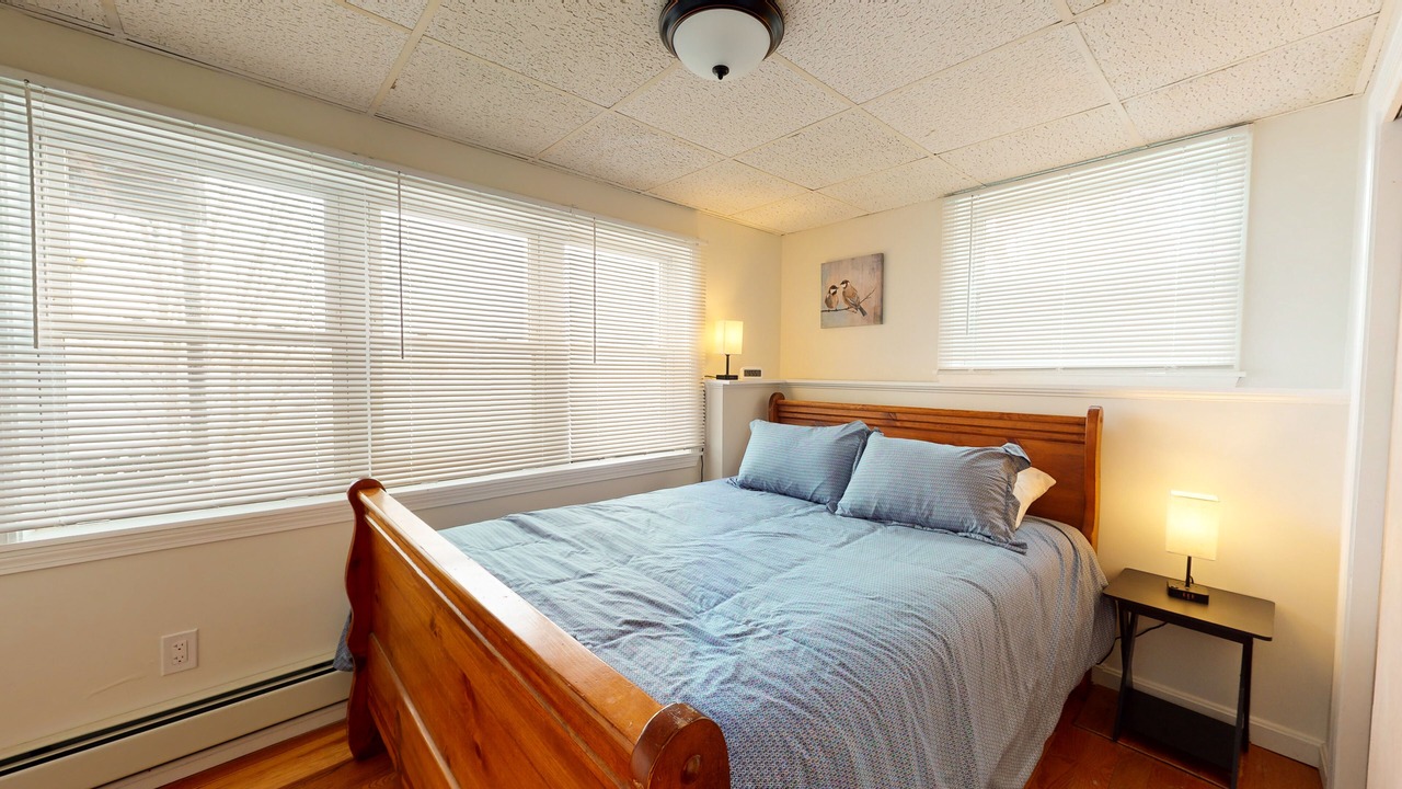 Photo of Bedroom in Weeks Mills