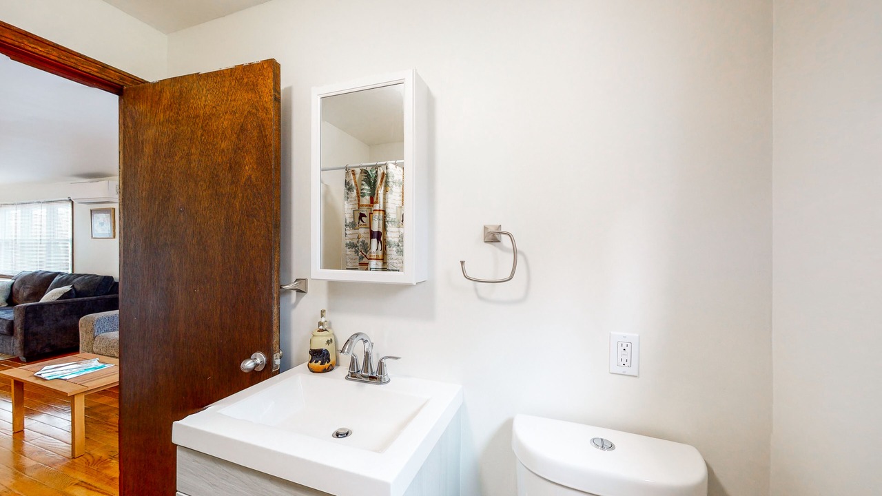 Photo of Bathroom in Weeks Mills