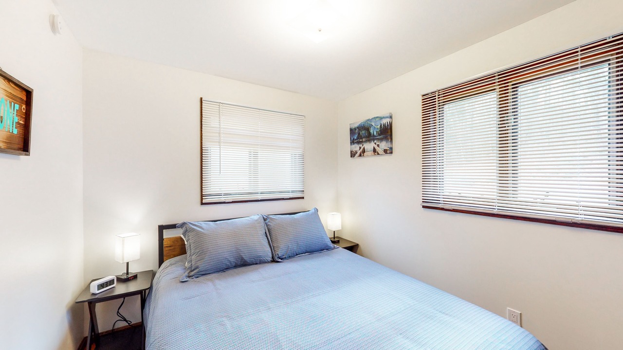 Photo of Bedroom in Weeks Mills