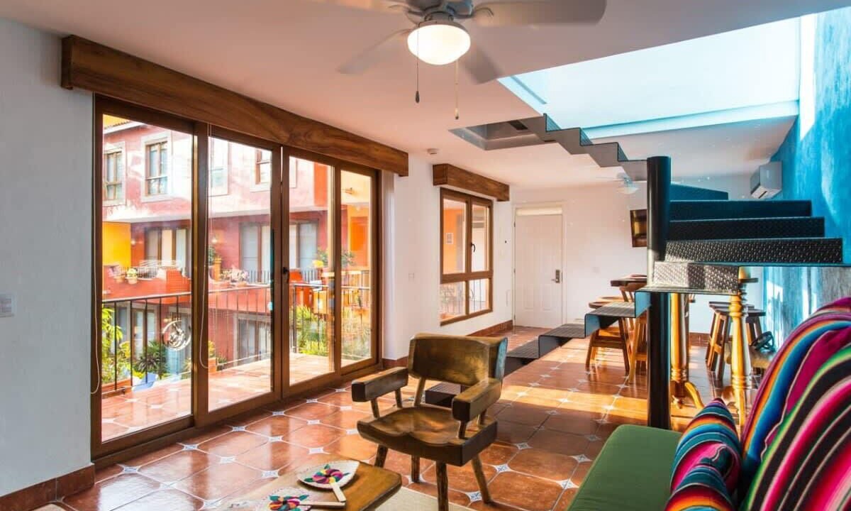Photo of Livingroom in North End