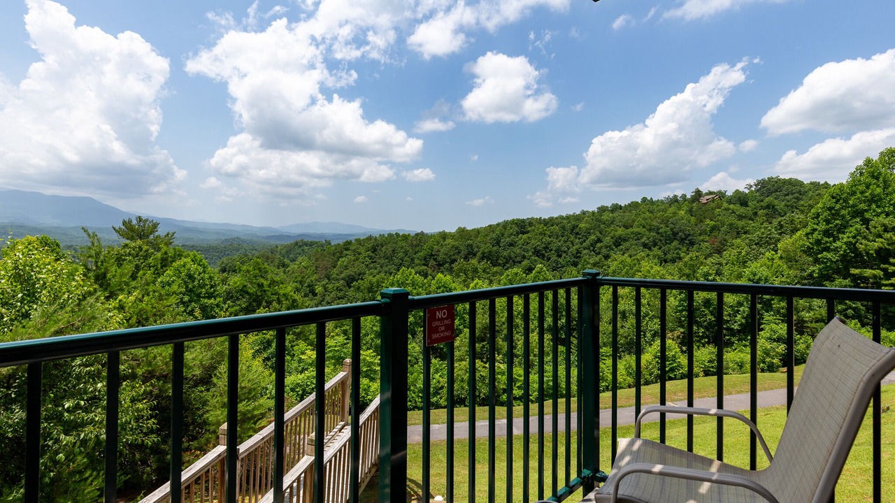 Photo of Patio Balcony in Gatlinburg - Pigeon Forge