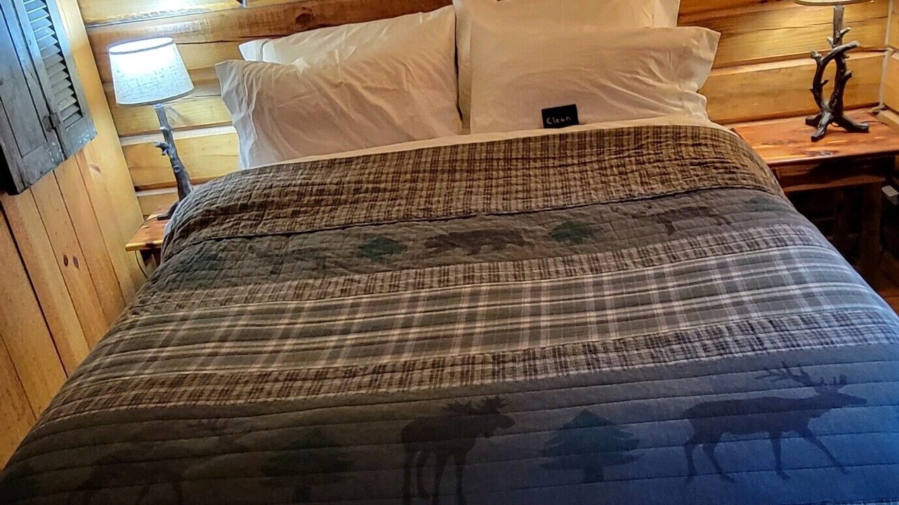 Photo of Bedroom in Mauckport