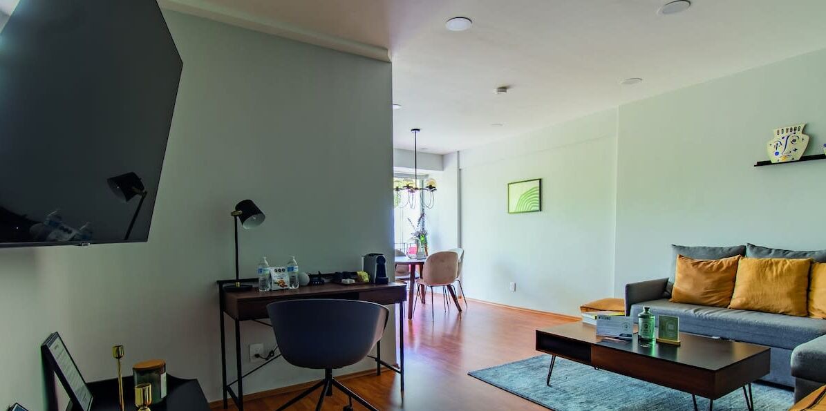 Photo of Livingroom in Anahuac