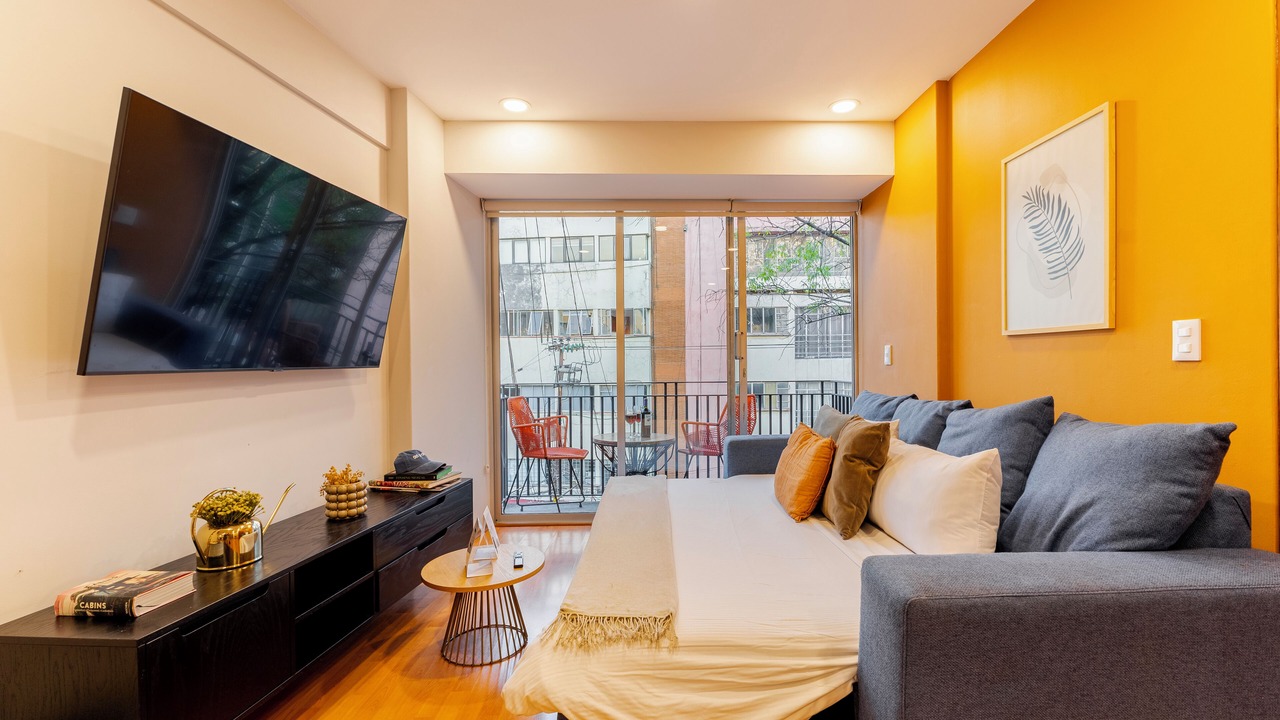 Photo of Livingroom in Anahuac