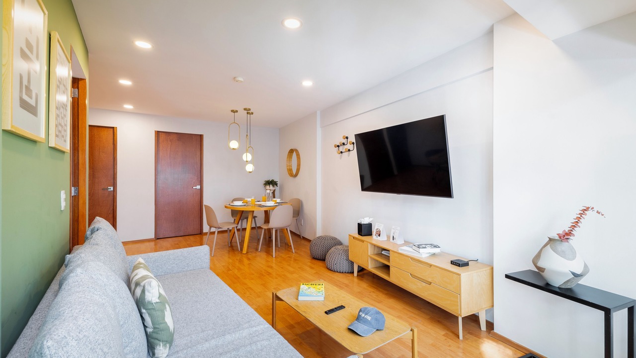 Photo of Livingroom in Anahuac