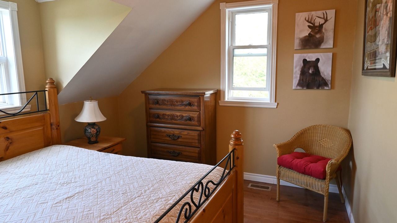 Photo of Bedroom in Dysart et al