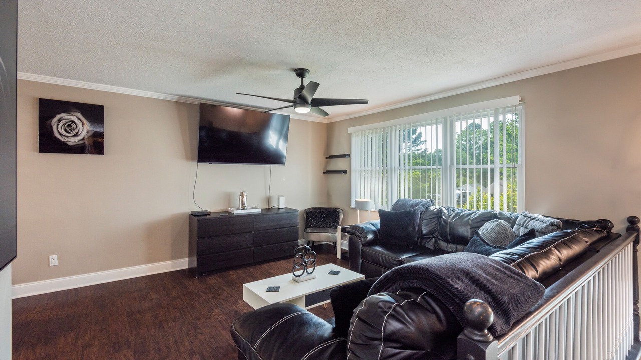 Photo of Livingroom in Powell