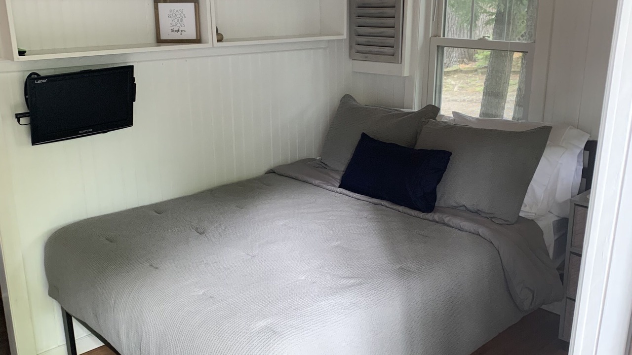 Photo of Bedroom in Oakland
