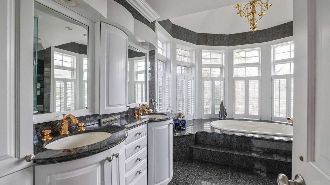 Photo of Bathroom in Cape Porpoise