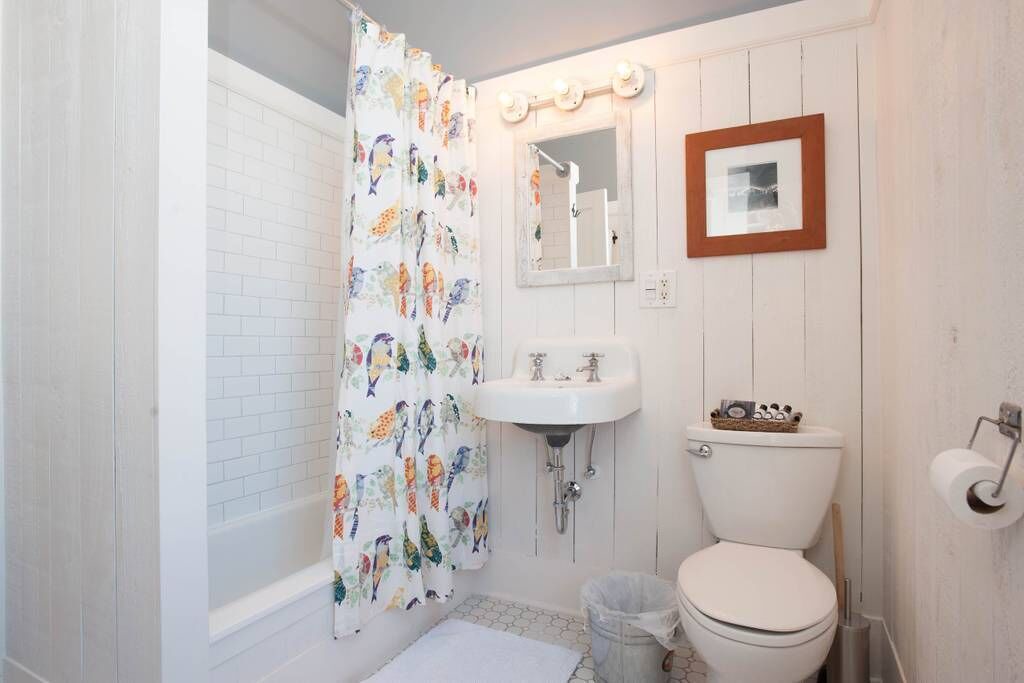 Photo of Bathroom in West Town