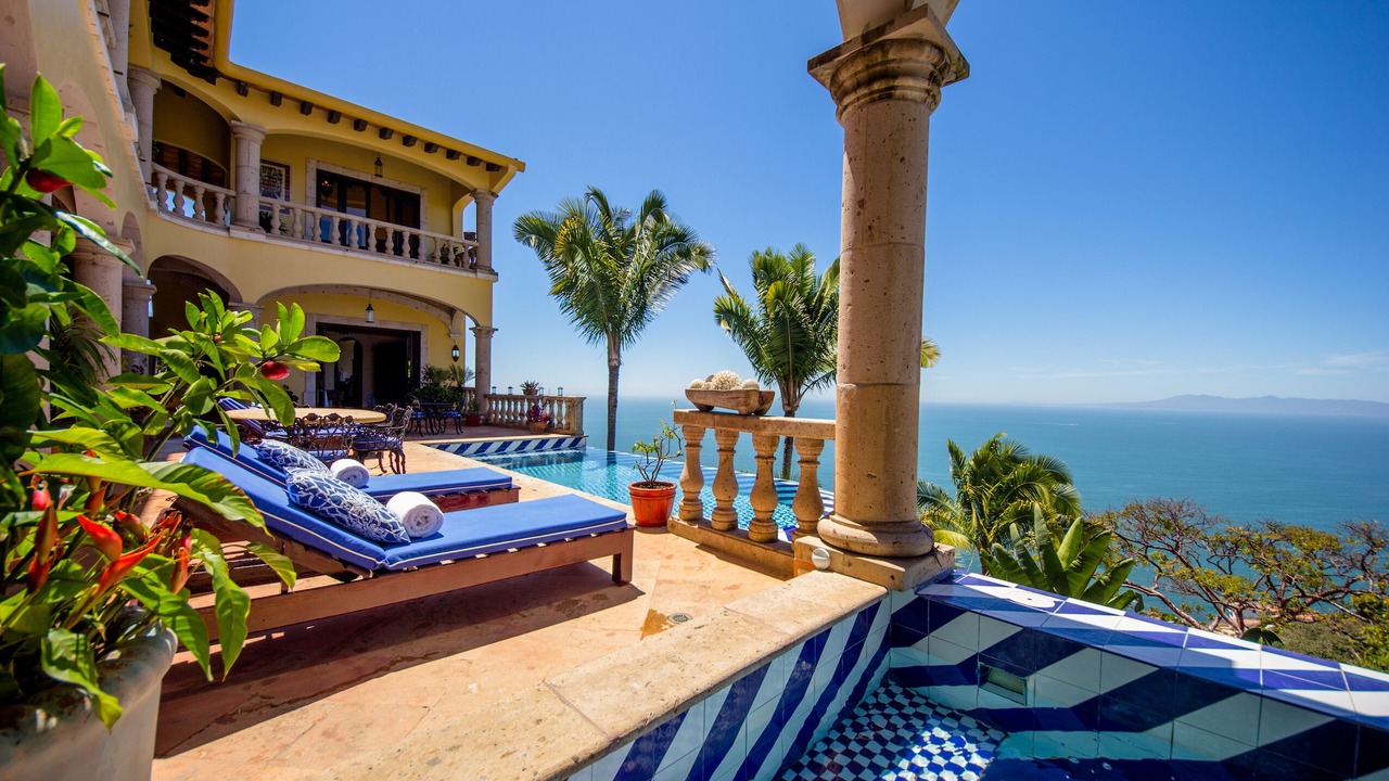 Photo of Patio Balcony in Conchas Chinas