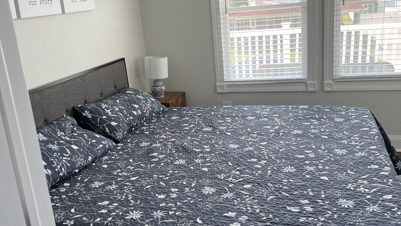 Photo of Bedroom in Wall