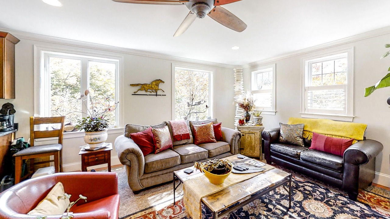 Photo of Livingroom in Pond Cove