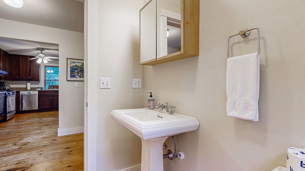 Photo of Bathroom in Round Pond