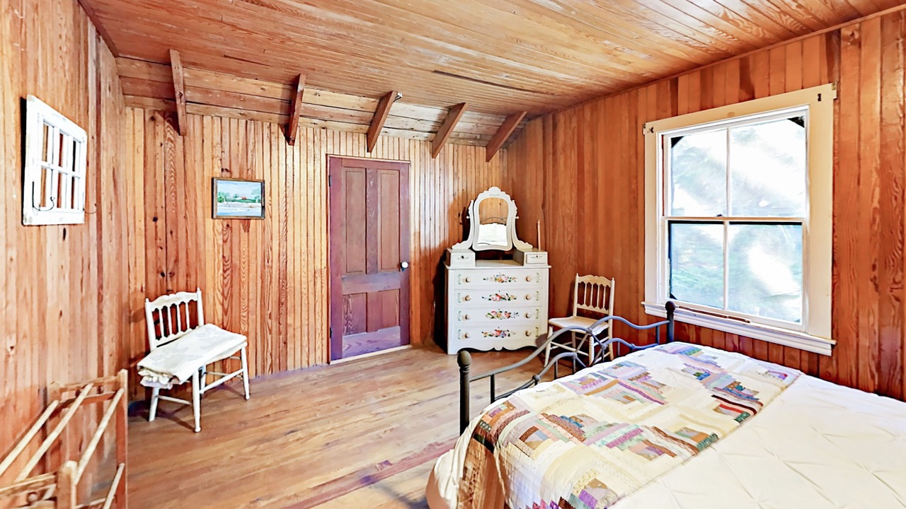 Photo of Bedroom in Friendship