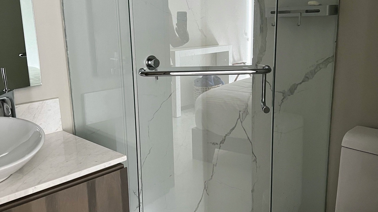 Photo of Bathroom in Flamingos