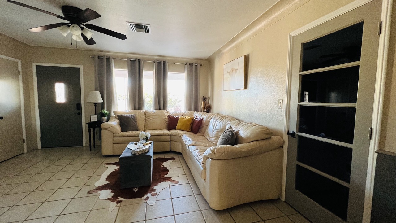 Photo of Livingroom in Menlo Park
