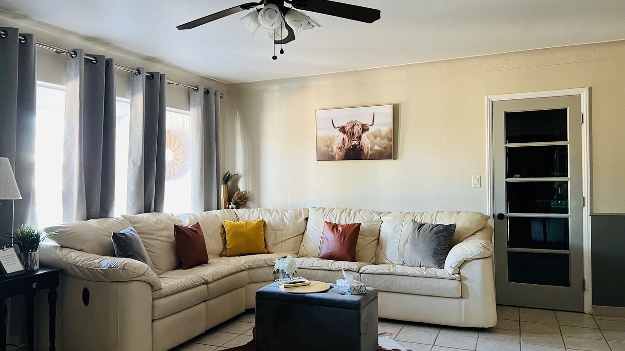 Photo of Livingroom in Menlo Park