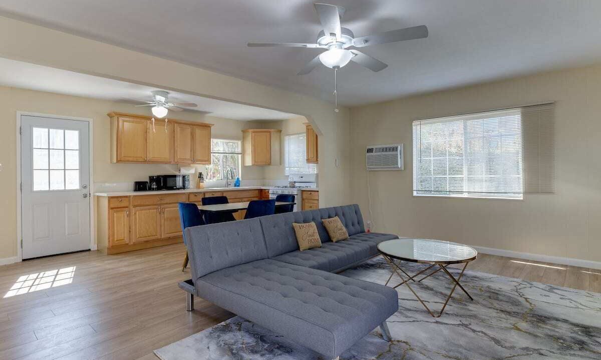 Photo of Livingroom in Rampart Village