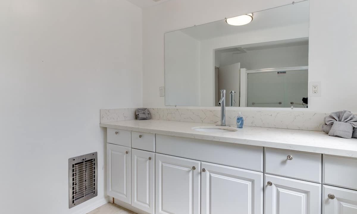 Photo of Bathroom in Rampart Village